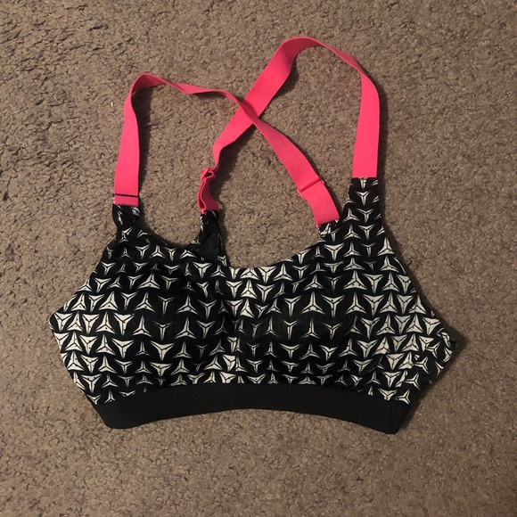 PINK Victoria's Secret Other - PINK by Victoria’s Secret sports bra